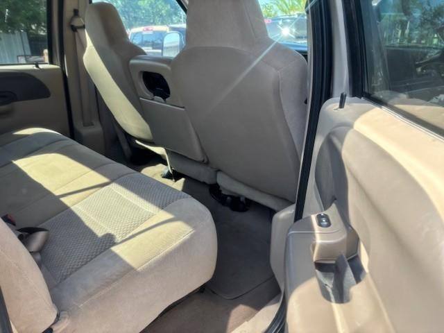 Ford Super Duty F-250 Vehicle Image 15