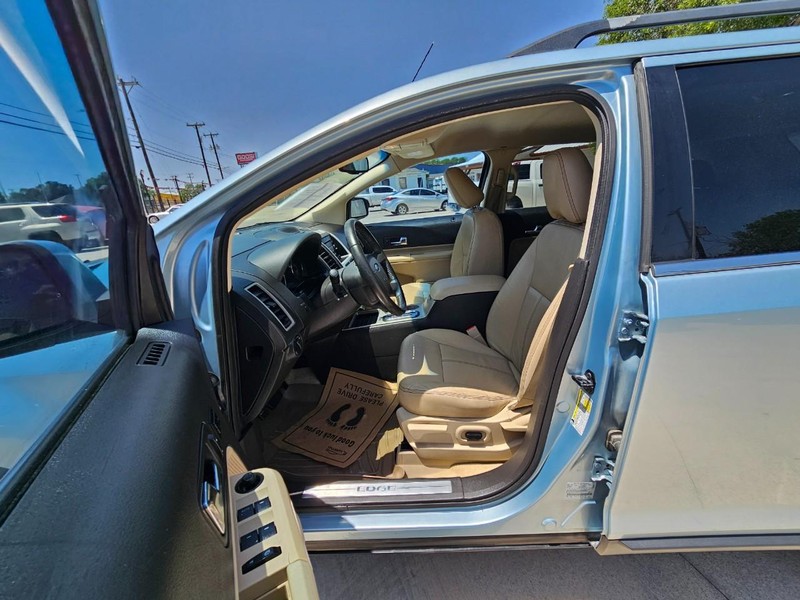 Ford Edge Vehicle Image 11