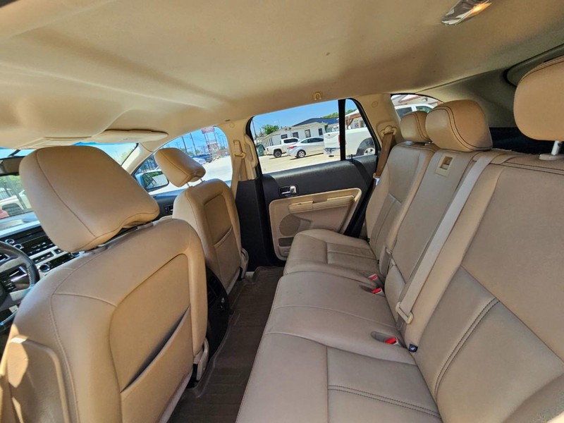 Ford Edge Vehicle Image 14