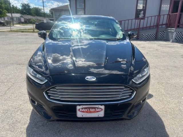 Ford Fusion Vehicle Image 08