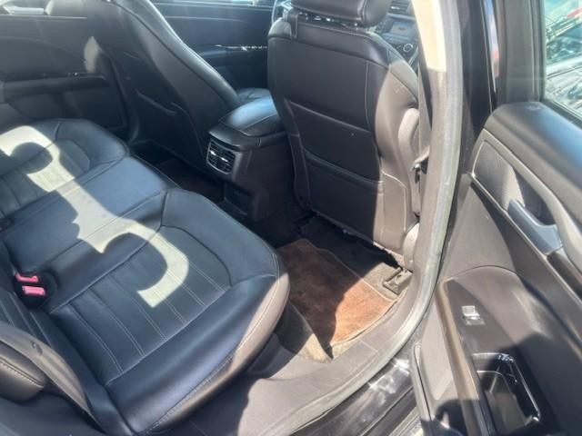 Ford Fusion Vehicle Image 15