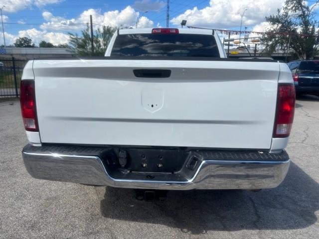 Ram 1500 Classic Vehicle Image 04
