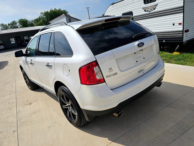 Ford Edge Vehicle Image 03