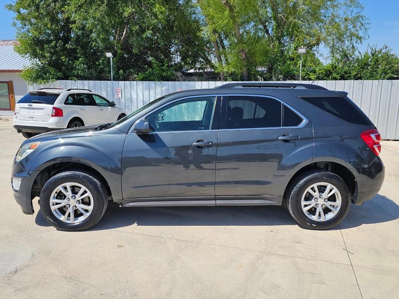 Chevrolet Equinox Vehicle Image 02