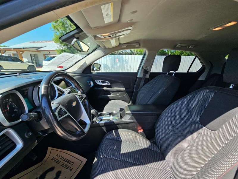 Chevrolet Equinox Vehicle Image 12