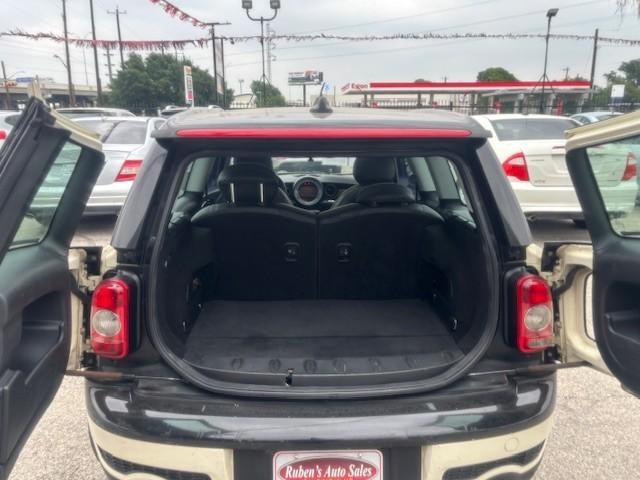 MINI Cooper Clubman Vehicle Image 20