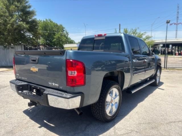 Chevrolet Silverado 1500 Vehicle Image 05
