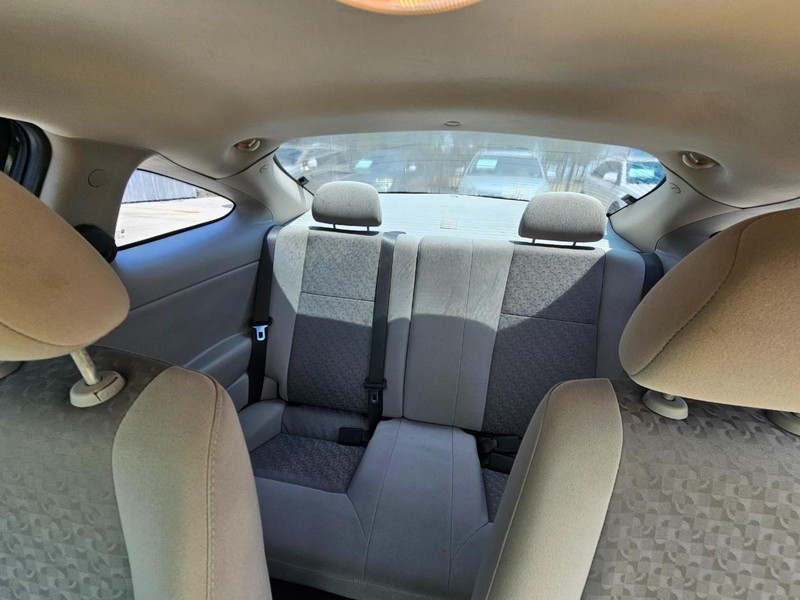 Chevrolet Cobalt Vehicle Image 12