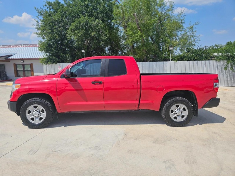 Toyota Tundra 2WD Truck Vehicle Image 02