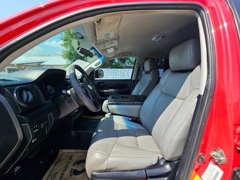 Toyota Tundra 2WD Truck Vehicle Image 10