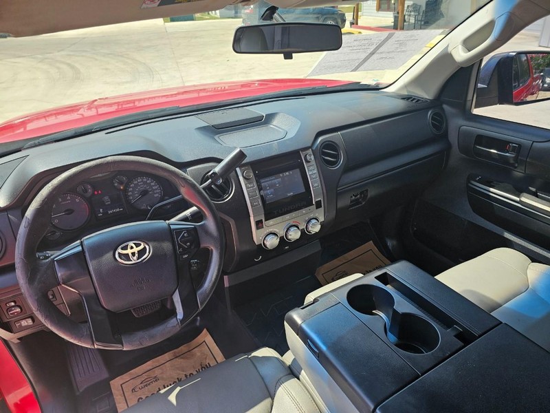 Toyota Tundra 2WD Truck Vehicle Image 13