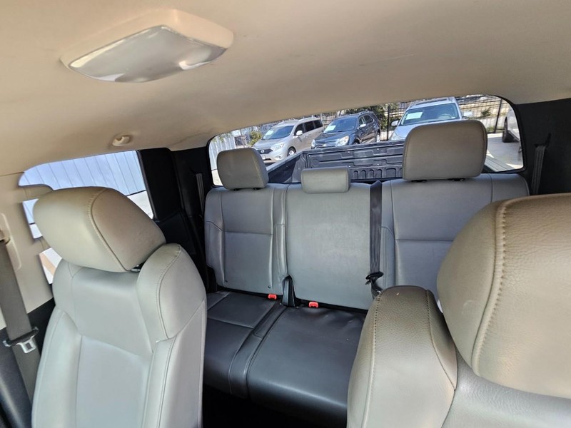 Toyota Tundra 2WD Truck Vehicle Image 15
