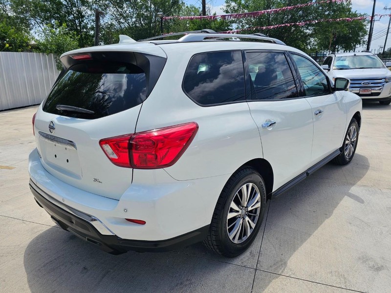 Nissan Pathfinder Vehicle Image 07
