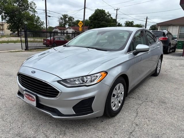more details - ford fusion