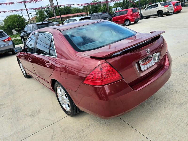 Honda Accord Sedan Vehicle Image 03