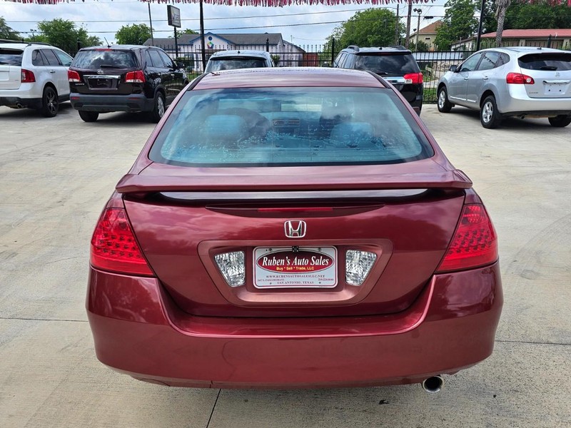 Honda Accord Sedan Vehicle Image 04