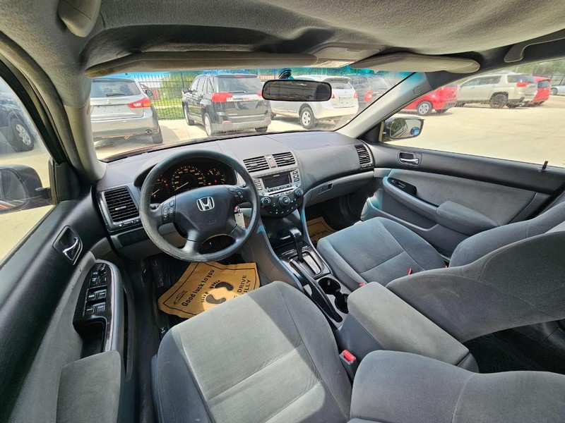 Honda Accord Sedan Vehicle Image 14