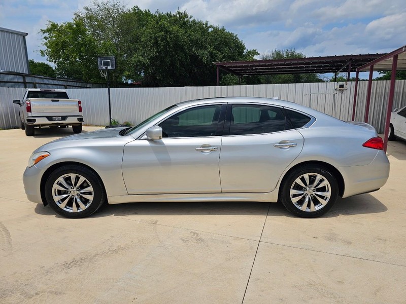 INFINITI M37 Vehicle Image 02