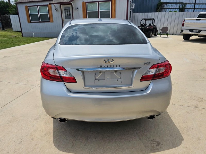 INFINITI M37 Vehicle Image 04