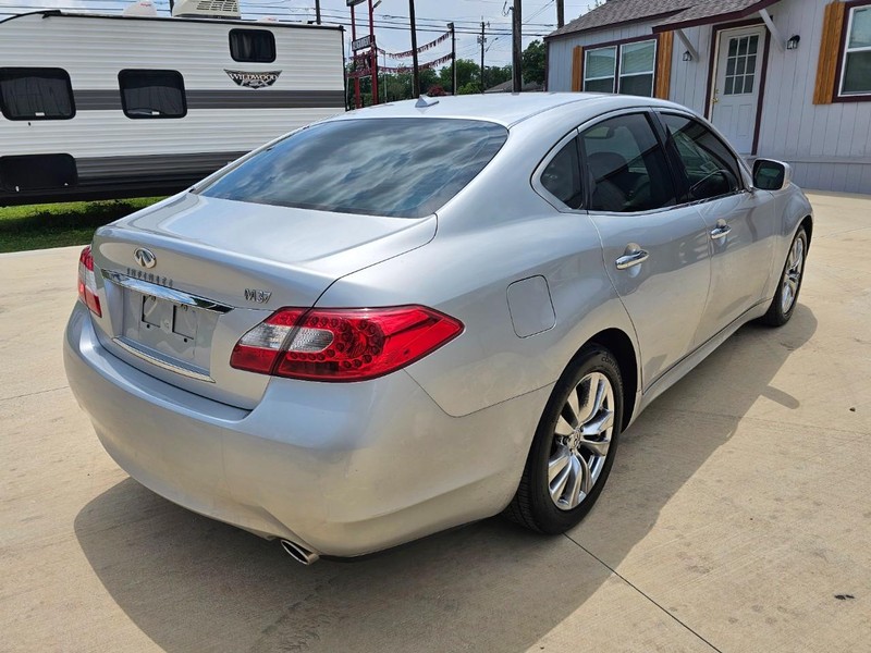 INFINITI M37 Vehicle Image 05