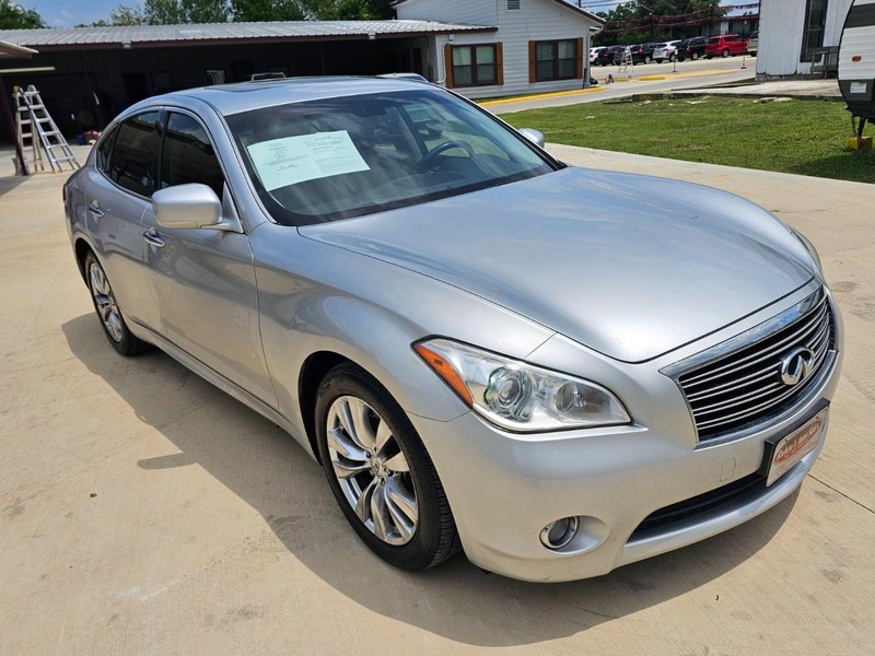 INFINITI M37 Vehicle Image 07