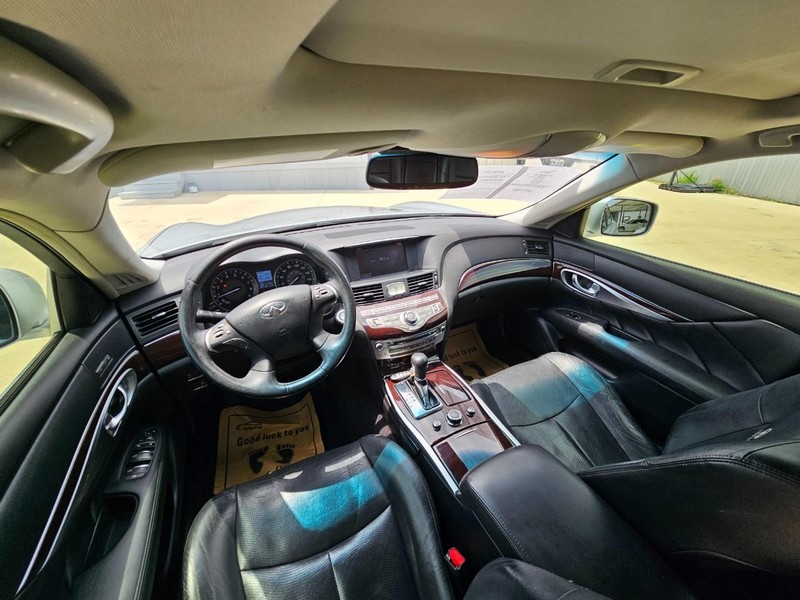INFINITI M37 Vehicle Image 13