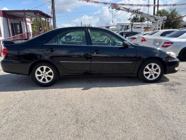 Toyota Camry Vehicle Image 06
