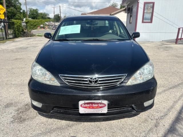 Toyota Camry Vehicle Image 08