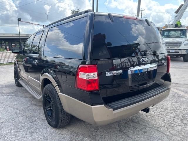 Ford Expedition EL Vehicle Image 03