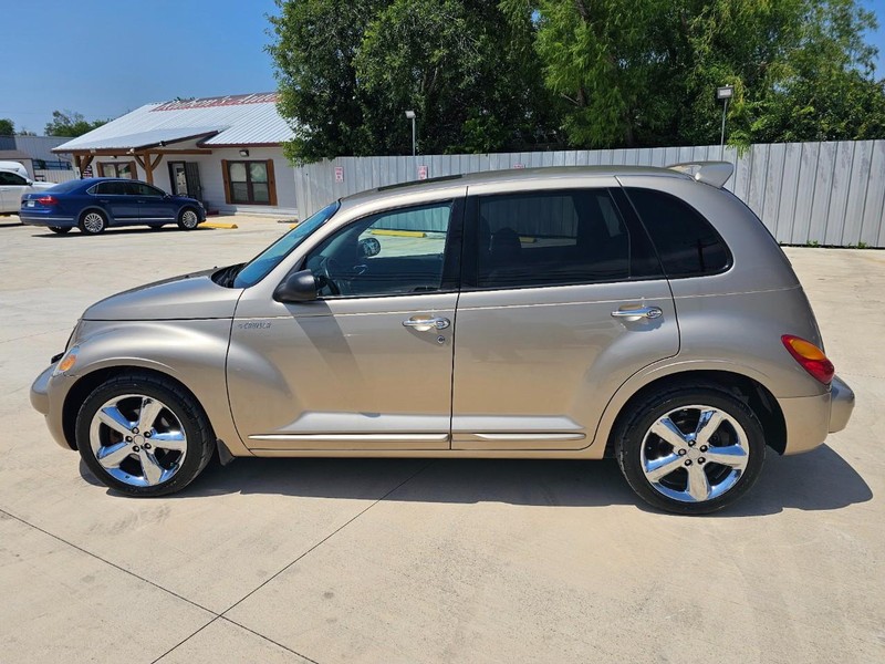 Chrysler PT Cruiser Vehicle Image 02