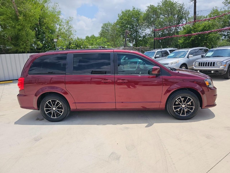 Dodge Grand Caravan Vehicle Image 06