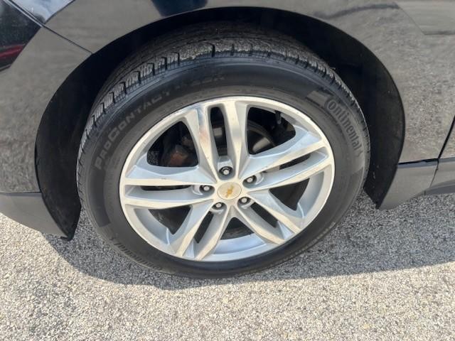 Chevrolet Equinox Vehicle Image 09