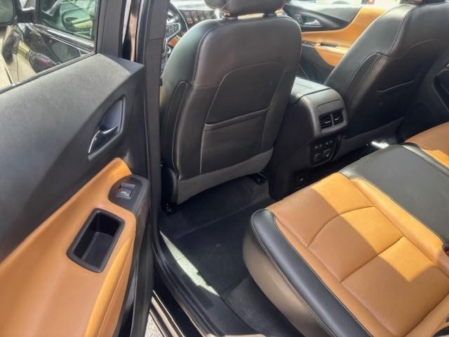 Chevrolet Equinox Vehicle Image 14