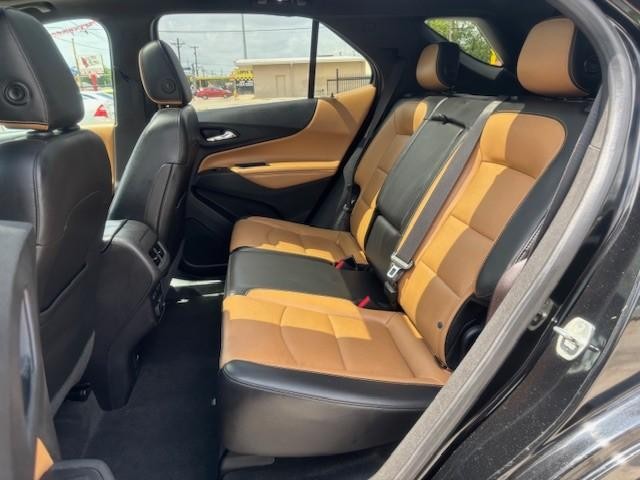 Chevrolet Equinox Vehicle Image 15