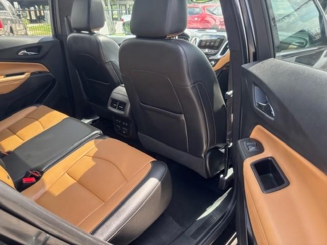 Chevrolet Equinox Vehicle Image 16