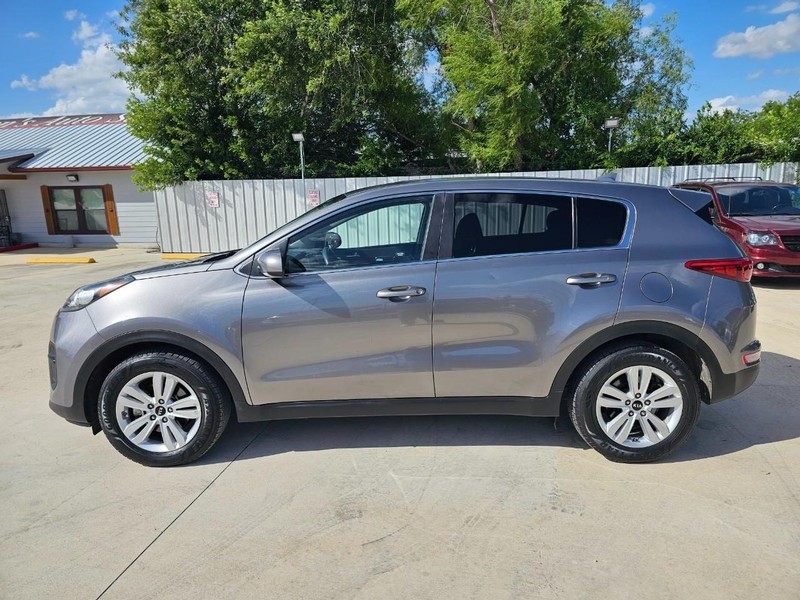 Kia Sportage Vehicle Image 02