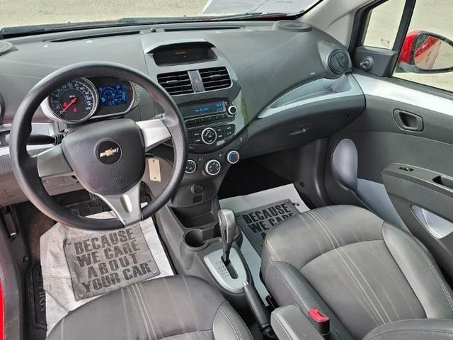 Chevrolet Spark Vehicle Image 13