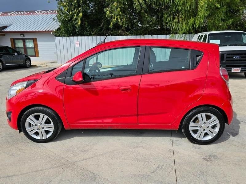 Chevrolet Spark Vehicle Image 02