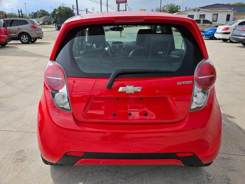 Chevrolet Spark Vehicle Image 04