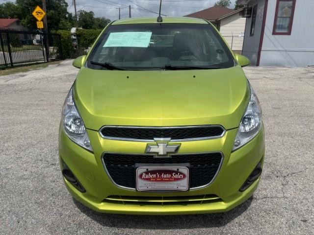 Chevrolet Spark Vehicle Image 08