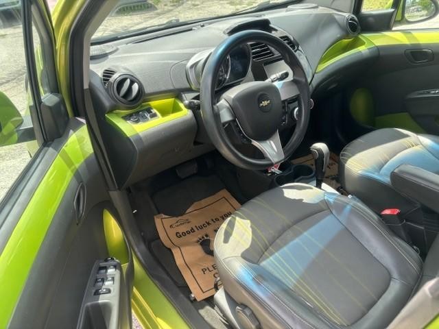 Chevrolet Spark Vehicle Image 10