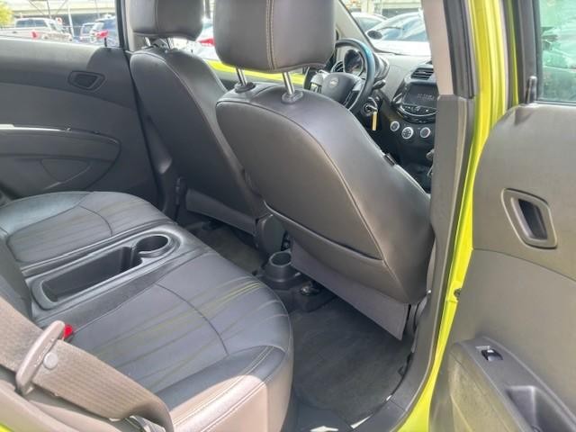 Chevrolet Spark Vehicle Image 15