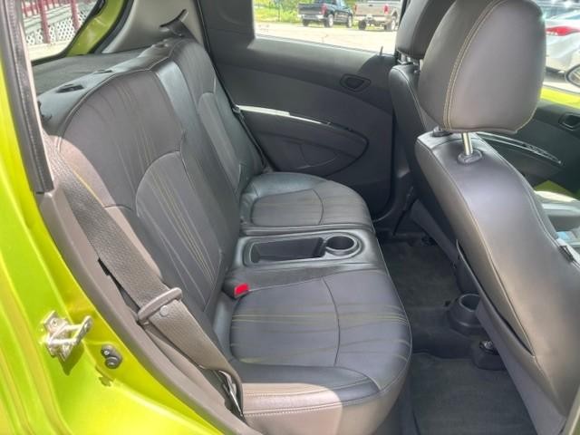 Chevrolet Spark Vehicle Image 16