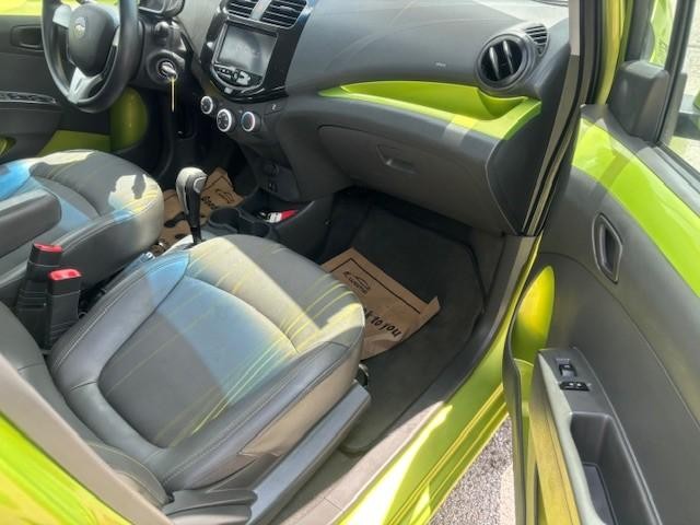 Chevrolet Spark Vehicle Image 17