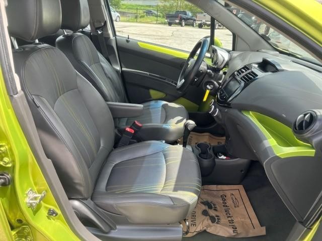 Chevrolet Spark Vehicle Image 18