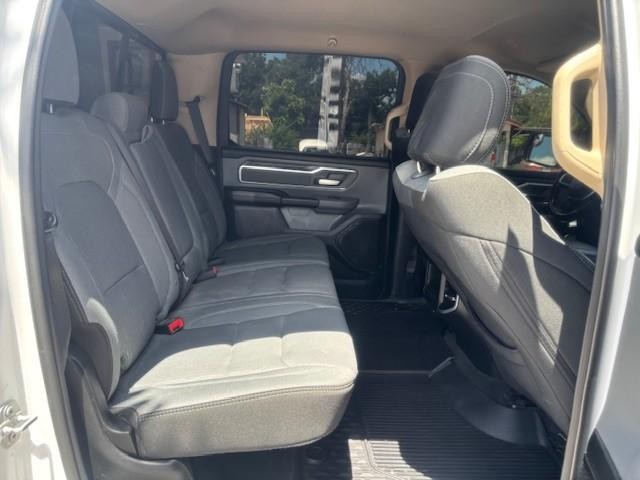 Ram 1500 Vehicle Image 16