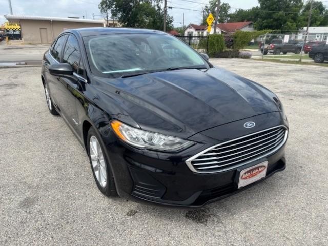Ford Fusion Hybrid Vehicle Image 07