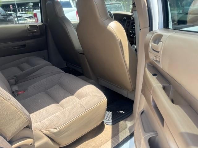 Dodge Durango Vehicle Image 15