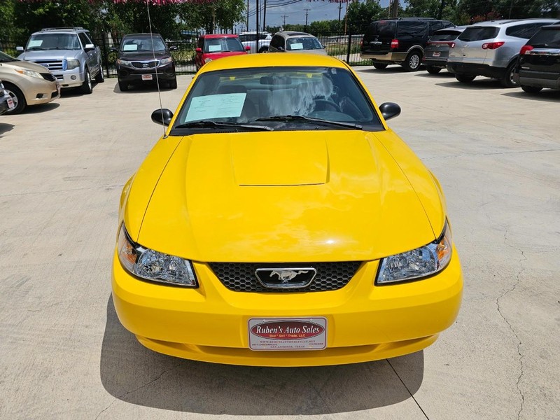Ford Mustang Vehicle Image 08
