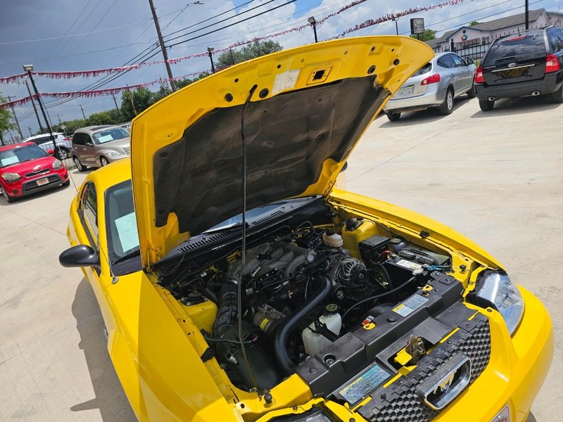 Ford Mustang Vehicle Image 17